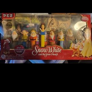 Snow White and The Seven Dwarfs PEZ
